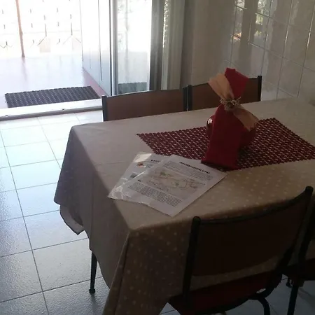 Holiday Antica אאוסטה